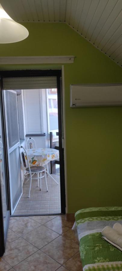 Apartmanhaz Gabriella Harkány Exteriér fotografie