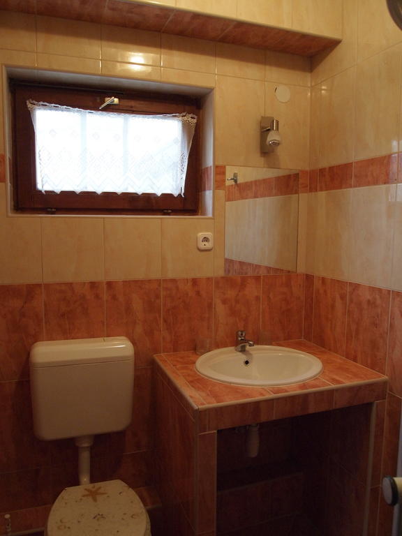 Apartmanhaz Gabriella Harkány Pokoj fotografie