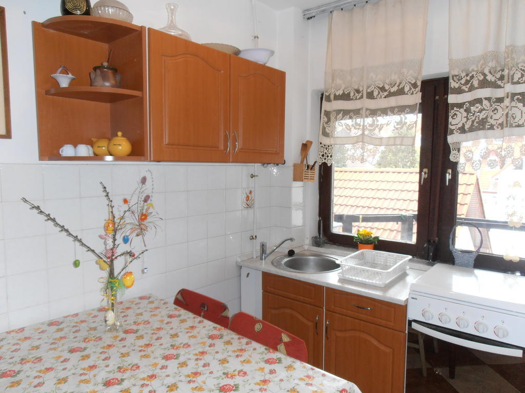 Apartmanhaz Gabriella Harkány Exteriér fotografie